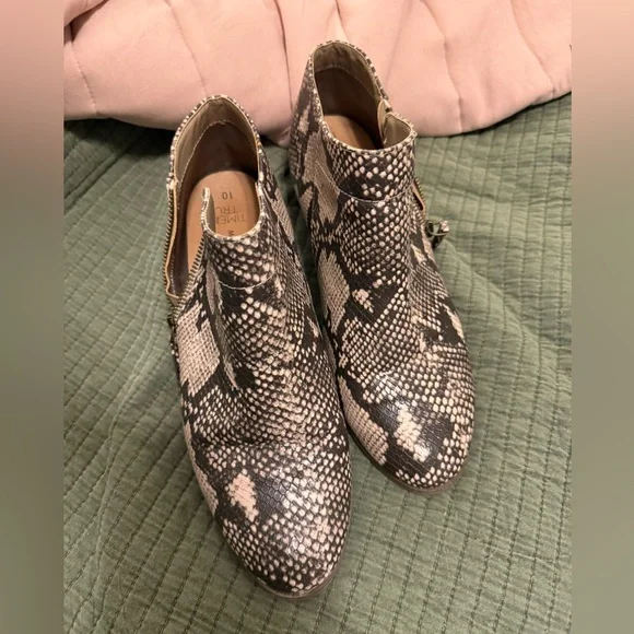 Time and Tru Snake Print Ankle Booties - Picture 3 of 7